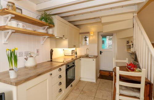 Lavender Cottage - Photo 9