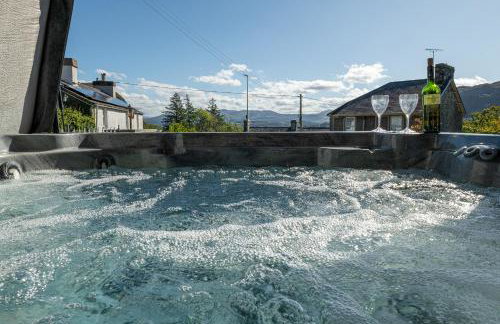Hot Tub, 3 Bedroom Retreat, Near Snowdon, WIFI, Parking, Sleeps 6 - Foto 14