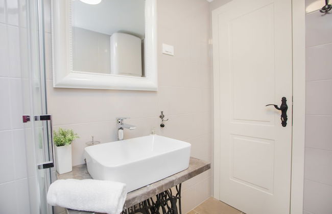 Residence Teatro - Near Cathedral of St James - Foto 33