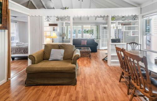 Family Lakefront Adventure House 3BR wFirepit & Scenic - Foto 40