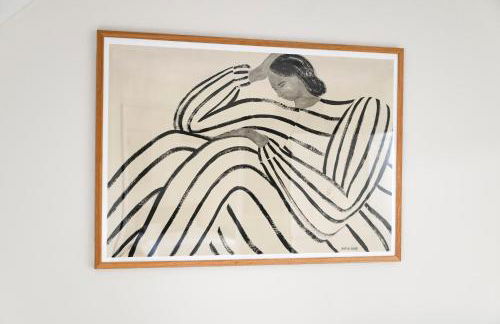 Swan's Place - Large 4bed home, Sleeps 9, Parking x2 & Games room - Foto 33