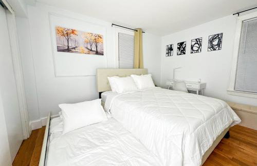 Welcoming Apartment - 10 min Light Rail Access - Foto 14