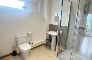 Blue Sky Apartments@Guildford Town Centre - Foto 19