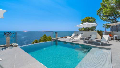 Can Ema, villa moderna con piscina frente al mar - Photo 5, sunbed