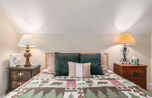 Relax Explore Waterfront Crawford Lake Cottage - 4878 - Foto 13