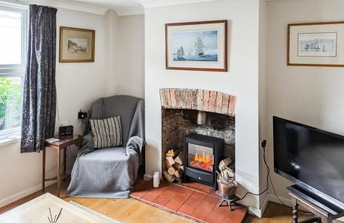 New Street Cottage - Photo 1