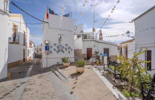 Apartment in Peñaflor with Charming Patio - Foto 1