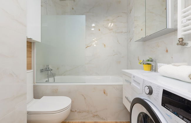 Apartment Kotsisa + Parking by Renters - Photo 20