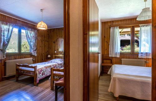 Rez de chalet calme avec terrasse - 2 chambres, proche pistes à La Clusaz - FR-1-437-10 - Foto 11