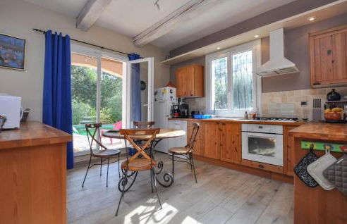 Cozy Home In Besse-Sur-Issole - Foto 3