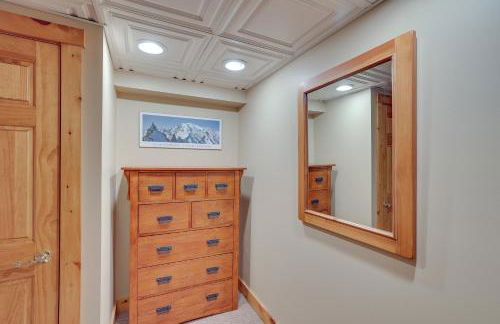 Ski-InandSki-Out with Sauna in Jay Ski Peak Resort! - Foto 26