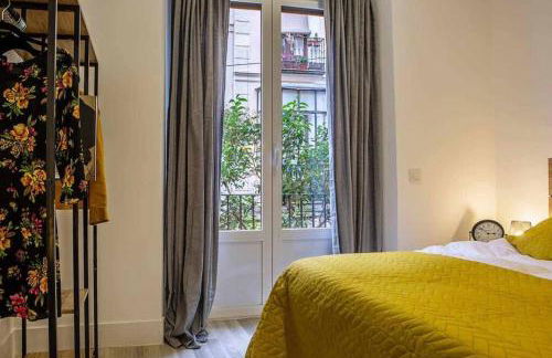 Calle Huertas Corazón by RegalateMadrid - Foto 6