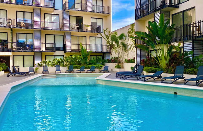 Urban Towers by Andiani Travel - Photo 24