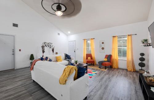 Hot Tub Foosball Fenced Yard Parking - Foto 25