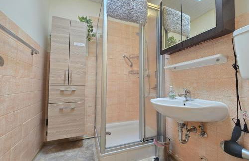 Ferienhaus Lüttje Uttiet mit eingezäunten Garten - Foto 13