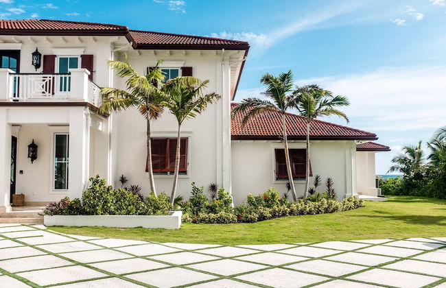 Island Haven: Oceanfront Retreat With Infinity Pool - Foto 22