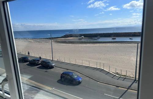 Stunning 2 Bedroom Sea View Apartment With Parking - Foto 22