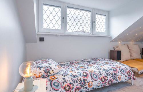 Nature Inspired Bungalow with 3 rooms - 10 mins from Manchester Airport - Foto 14