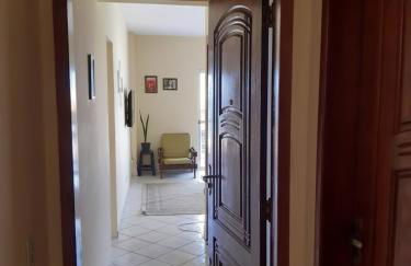 Apartamento 2 quartos 2 banheiros frente praia - Foto 8