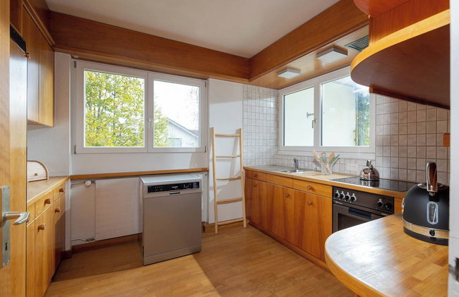 Luxury Apartment With Terrace and Garden Free Parking Smart TV etc - Foto 34