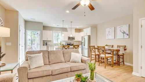 Coastal Beaufort Abode - Pool Access, Near Beaches - Foto 5