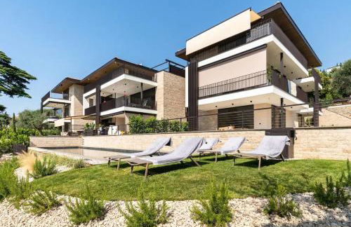 SalvatoreHomes - Luxurious Dreamview Waterfront Apartment in Torri del Benaco with Pool - Casa Azura - a 5 Star Luxury Collection at Lake Garda - Foto 43