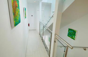 Luxury Boho Villa with Heated Pool, Rooftop and Panoramic Sea View in Amadores - Foto 23