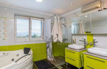 Villa Grande heated pool&whirpool&sauna&pet friendly Krk - Photo 27