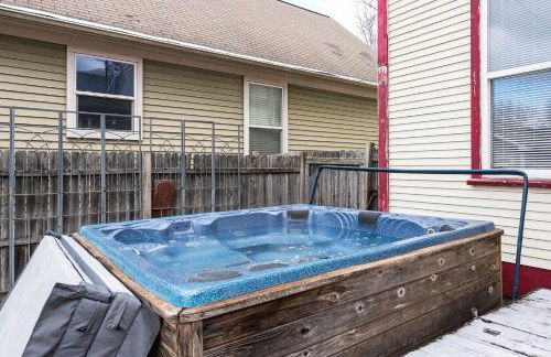 Cozy Downtown Escape Hot tub and Modern Touches - Foto 44