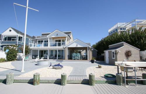 Hi Speed Wifi, Pets Considered, Bayfront, Bay Views, Beach Badges, Private Yard, Decking,, Outdoor Shower, - Foto 12