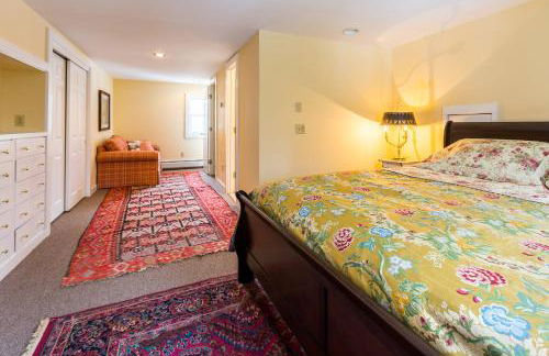 Private Tavern, Hot Tub, 8-Fireplaces, Spa Baths, Fire Pit, Baths Ensuite - Shop or Ski! - Foto 44