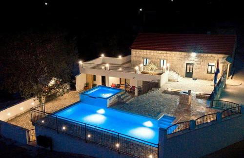 Heritage house Stipanovi dvori with heated pool and jacuzzi - Foto 11