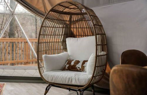 Glamping Dome w Hot Tub Fire Pit & River Access - Foto 33