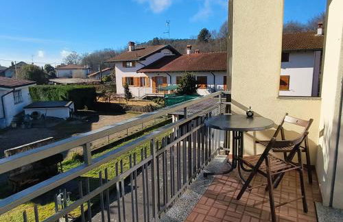 Family 3-Bedroom Apartment near MXP & Lake Maggiore - Parking - Foto 36
