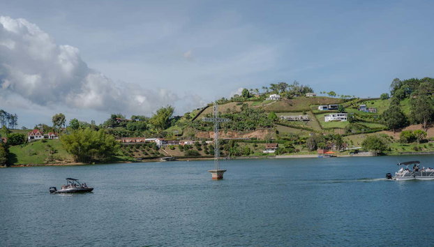 Guatapé Day Trip + Rumbero Boat Ride - Photo 3