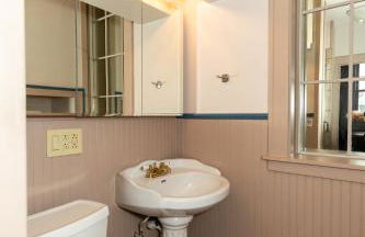 Charming School House with Large Pool - Foto 70