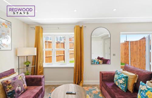 Spacious 4 Bedroom 2 Bath Serviced Home For Contractors & Families with X2 Free Parking Spaces, Fast WiFi - Hosted By Redwood Stays - Foto 46