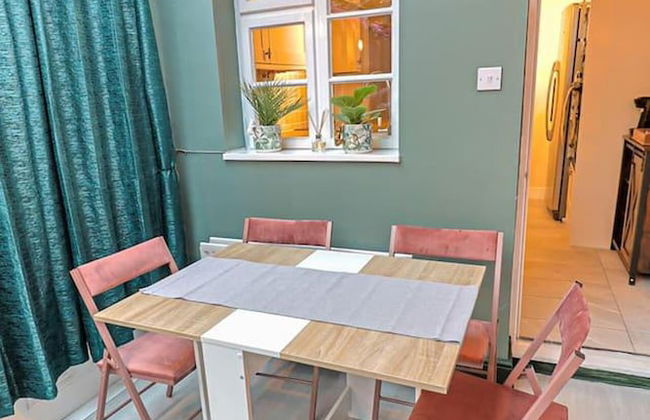 Beautiful 3-bed Cottage in Burnham-on-crouch - Foto 58