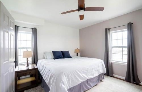 Cordova Farmhouse - 7 Minutes from the Ark! - Foto 22