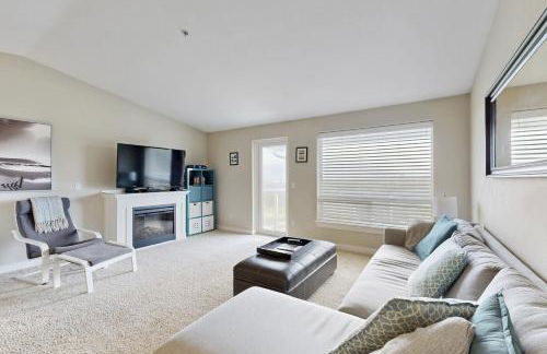 Top Floor - All The Views - 2 Bed 2 Bath Apartment in Westport - Foto 15