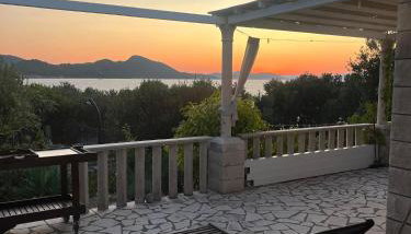 Island house MARTA - Photo 2