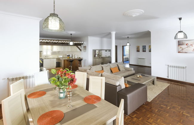 Top Floor With three Balconies - Foto 6