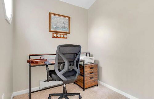 Waterfront Access with Kayaks Private Deck and a Firepit - Photo 52