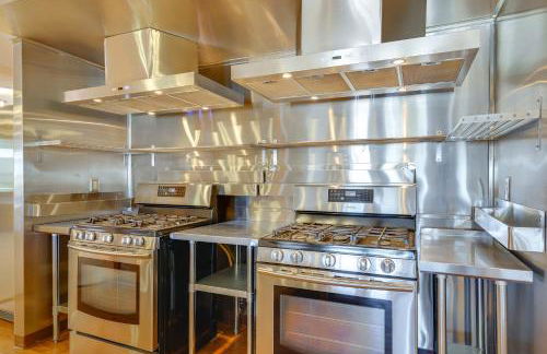 Huge Kitchen and Open Interior Pueblo Group Getaway - Foto 7