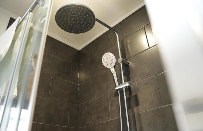 Charming 1-bed & Balcony Flat in Merthyr Tydfil - Foto 8