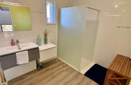 Villa contemporaine avec piscine sur 4000 m2 à Rodez 9 personnes - Foto 35