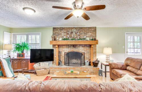 136 Private Acres Lakefront Aiken County Home! - Foto 5