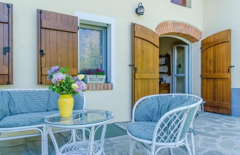 Gorgeous Home In Ferrere With Kitchen - Foto 18