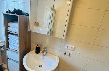 KJ Ferienwohnung bis 5P-Zentral-Balkon-WIFI-Parken - Foto 24