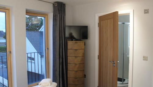 Apt 2, Frasers Close - Foto 2